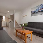Penelope Apts 3*