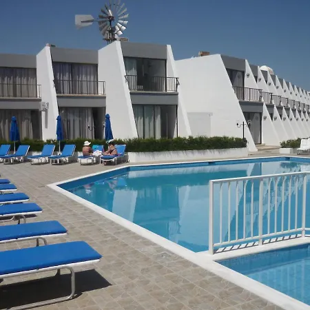 Апарт-отель Penelope Apts *