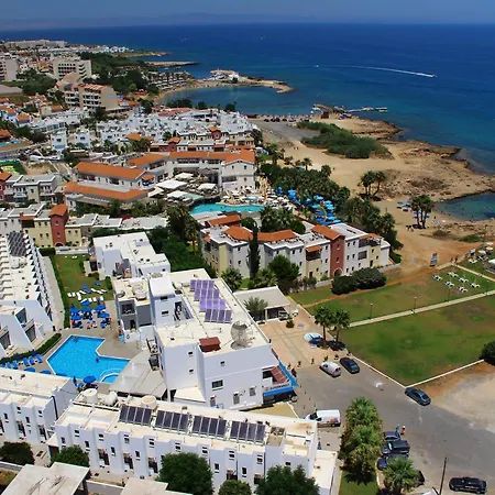 Penelope Apts