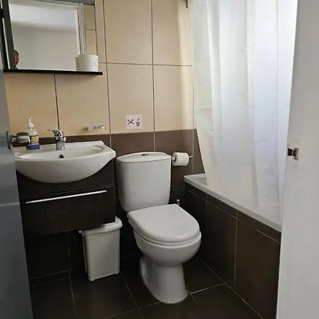 Penelope Apts 3*