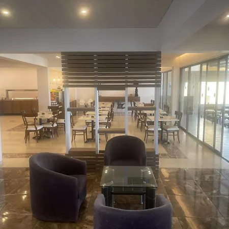 Penelope Apts Hotel apartamentowy Protaras